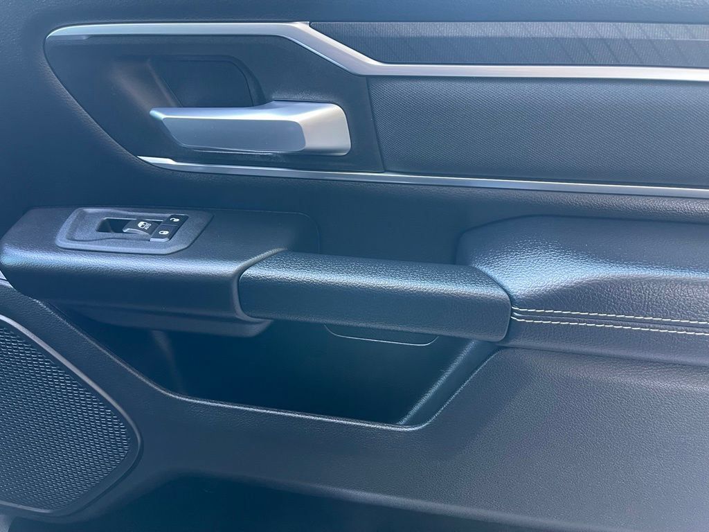 New 2026 RAM 1500 Big Horn AWD/4WD image 19