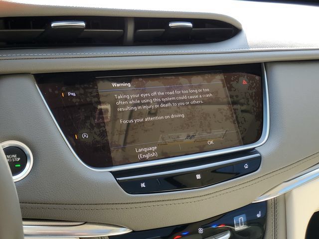 Used 2021 Cadillac XT5 Premium Luxury w/ LPO, Floor Liner Package FWD image 25