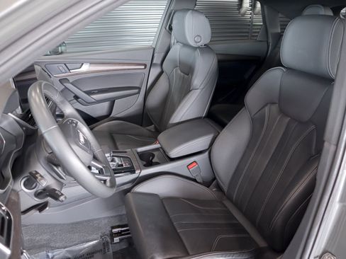 Used 2023 Audi Q5 2.0T Premium image 8