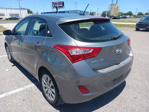 Used 2016 Hyundai Elantra GT FWD image 7