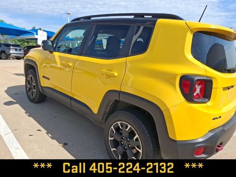 Used 2023 Jeep Renegade Trailhawk AWD/4WD image 13