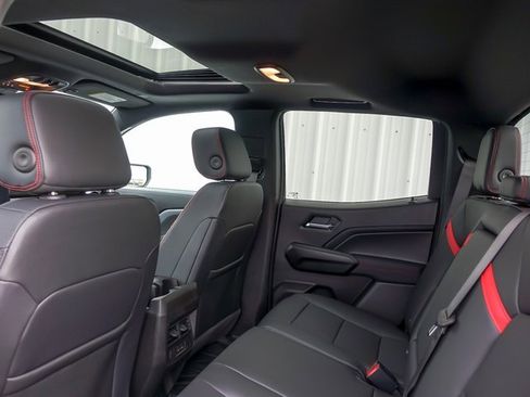 New 2026 Chevrolet Colorado Z71 w/ Technology Package image 16