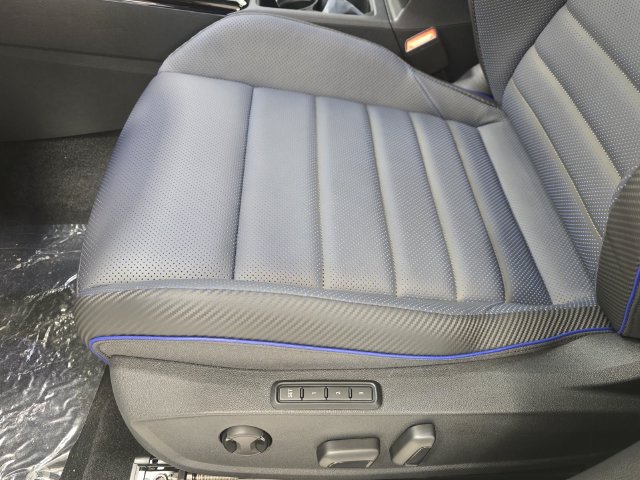 New 2026 Volkswagen Golf AWD/4WD image 23