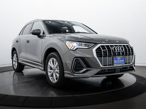 New 2025 Audi Q3 2.0T Premium image 2