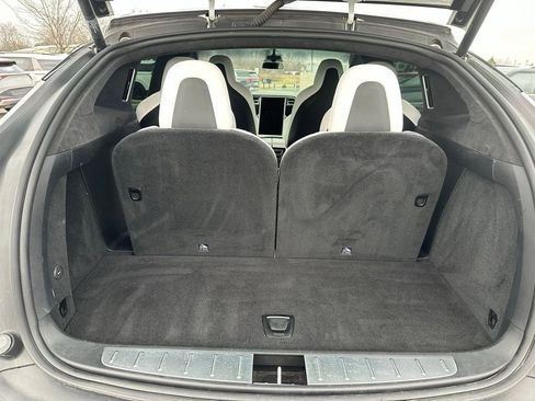 Used 2017 Tesla Model X 90D image 28