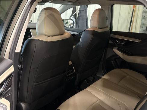 Used 2020 Subaru Outback Limited image 18