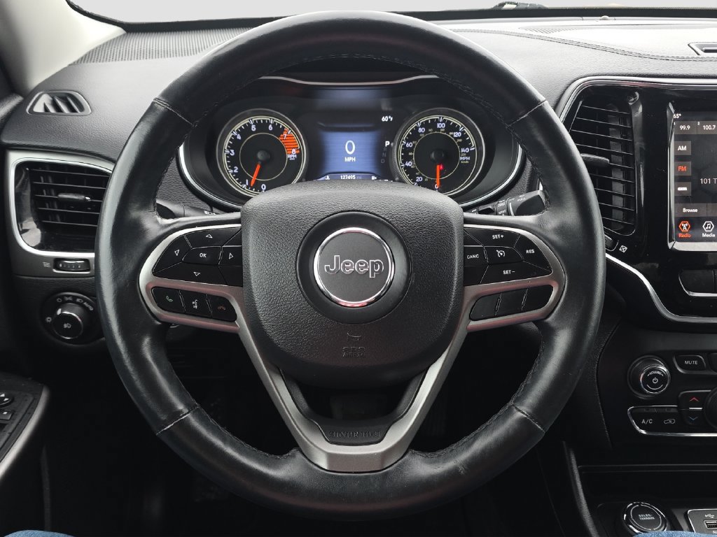 Used 2019 Jeep Cherokee Limited AWD/4WD image 9