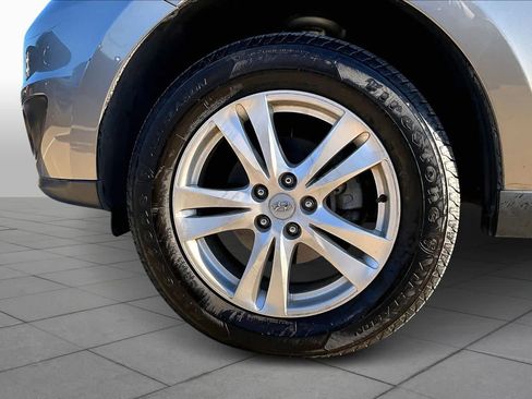 Used 2011 Hyundai Santa Fe Limited w/ Navigation Pkg 4 image 9