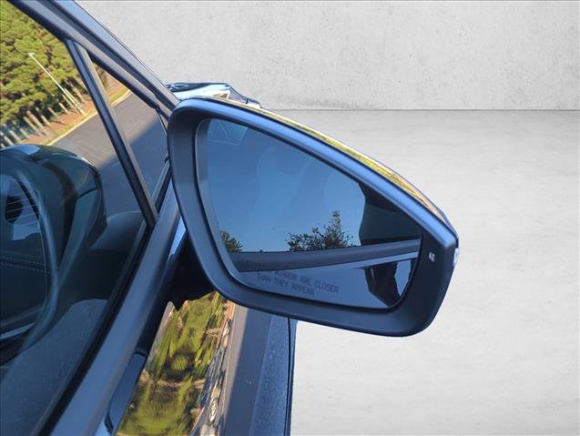 Used 2023 Volkswagen ID.4 Pro RWD image 5