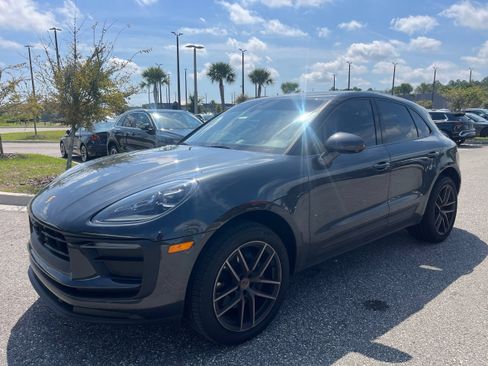 Used 2024 Porsche Macan AWD/4WD image 1