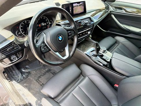 Used 2019 BMW 530i xDrive w/ Convenience Package AWD/4WD image 25