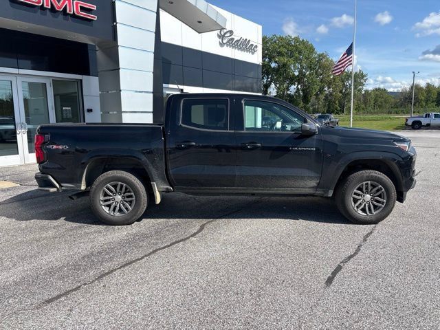 Used 2024 Chevrolet Colorado LT w/ LT Convenience Package AWD/4WD image 5