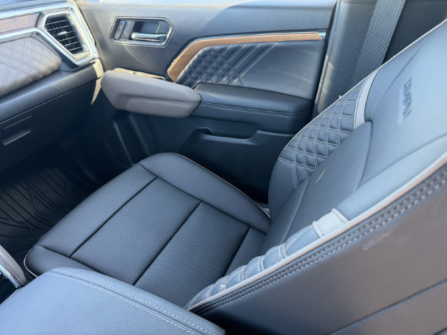 Certified 2026 GMC Canyon Denali AWD/4WD image 19