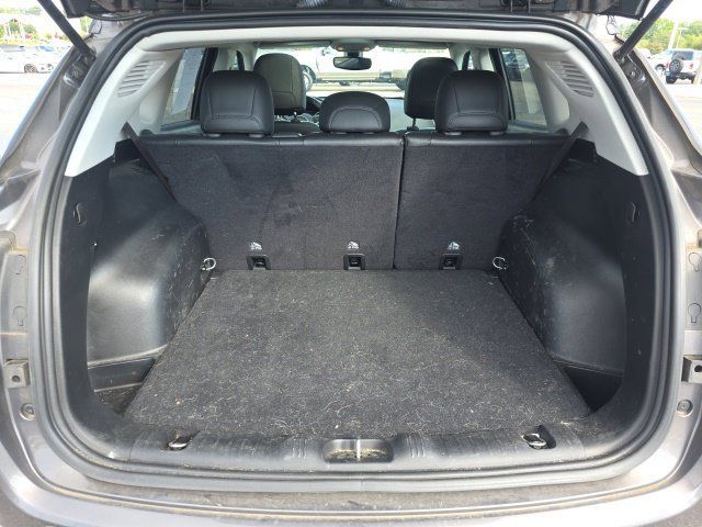 Used 2019 Jeep Compass Latitude FWD image 11