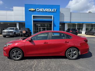 Used 2023 Kia Forte LXS image 1