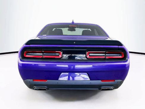 Used 2018 Dodge Challenger GT w/ Driver Convenience Group image 5