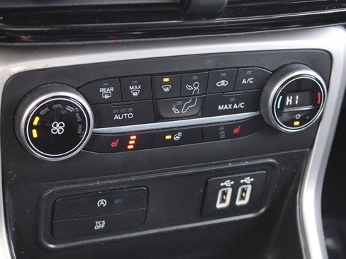Used 2021 Ford EcoSport Titanium image 39