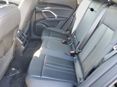 Used 2025 Audi Q5 Premium w/ Convenience Package AWD/4WD image 15