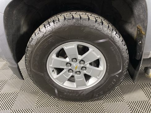 Used 2019 Chevrolet Colorado W/T w/ WT Convenience Package image 11