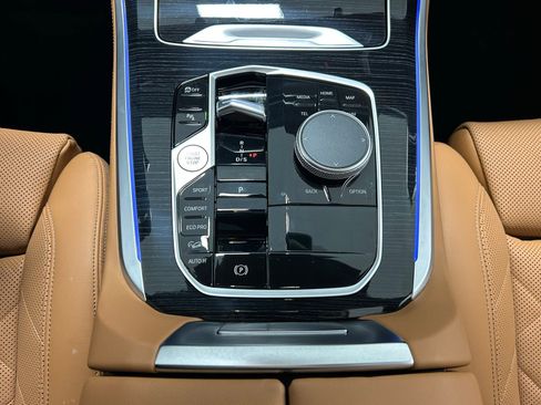 Used 2025 BMW X5 M60i w/ Parking Assistance Package image 23