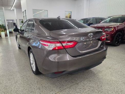Used 2020 Toyota Camry LE FWD image 7