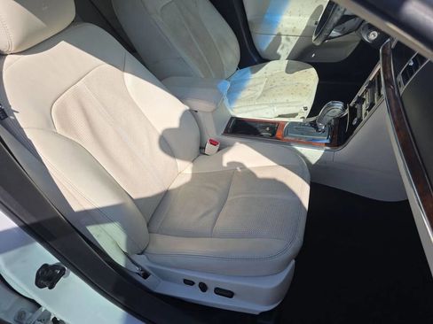 Used 2011 Lincoln MKZ Base 4dr Sedan w/ 201A Rapid Spec Order Code image 14