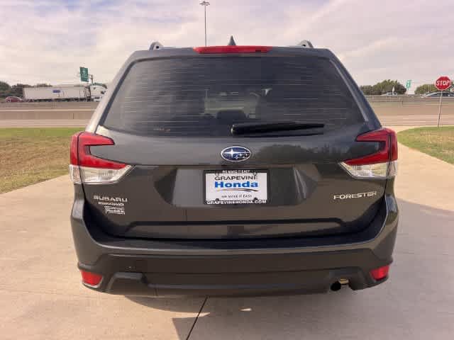 Used 2023 Subaru Forester AWD/4WD image 6