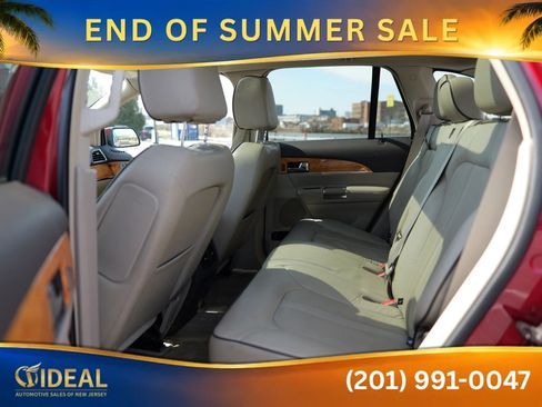 Used 2013 Lincoln MKX AWD image 28