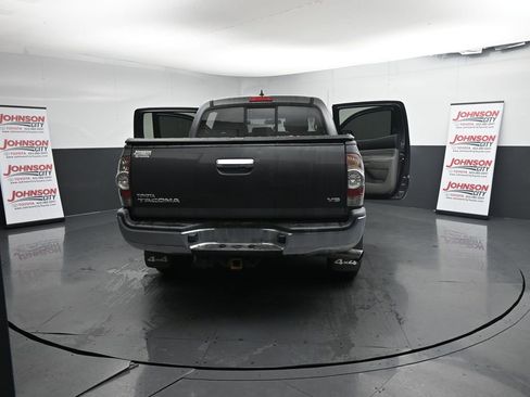 Used 2015 Toyota Tacoma 4x4 Double Cab image 24