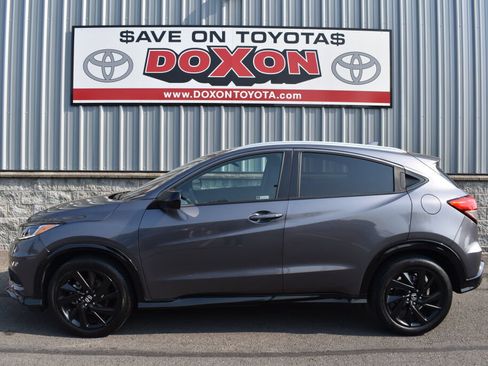 Used 2021 Honda HR-V Sport image 4