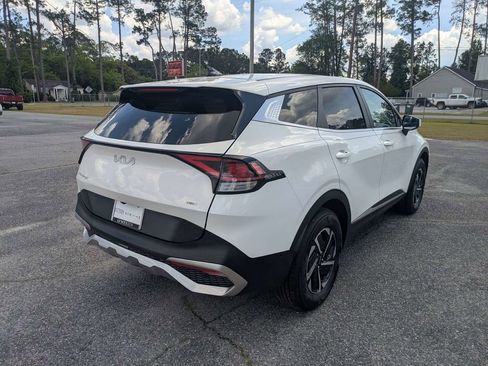 Used 2023 Kia Sportage LX AWD/4WD image 4