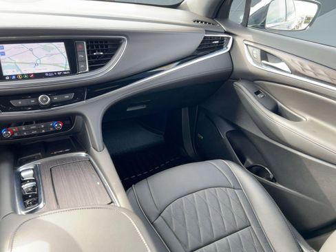 Certified 2024 Buick Enclave Avenir w/ Avenir Technology Package FWD image 29