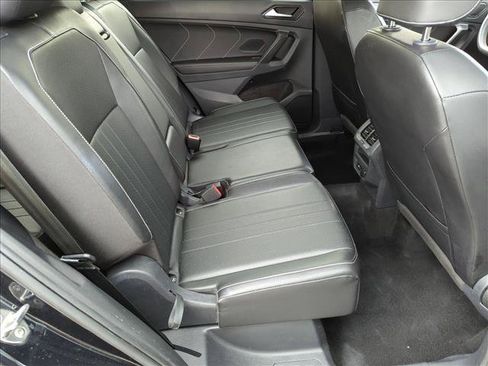 Used 2024 Volkswagen Tiguan SE FWD image 20