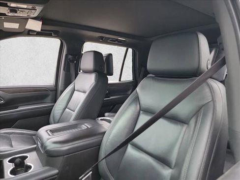 Used 2021 Chevrolet Tahoe Z71 w/ Z71 Off-Road Package image 14