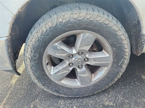 Used 2019 RAM 1500 Big Horn image 5