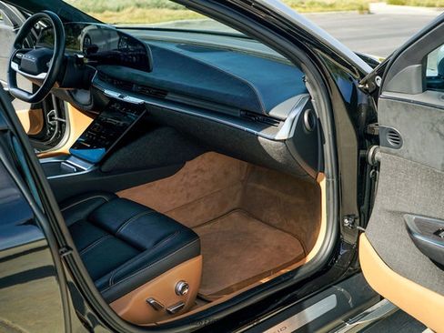 Used 2022 Lucid Air Grand Touring image 34