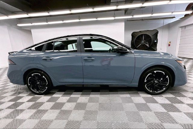 New 2027 Nissan Sentra SR FWD image 19