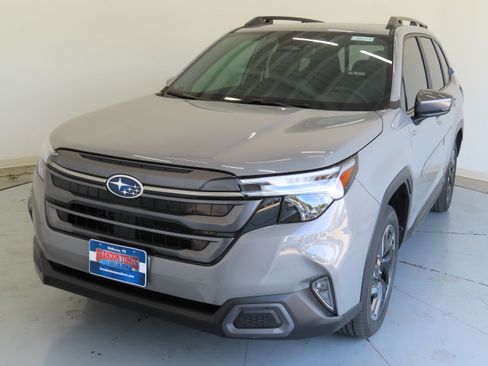 New 2025 Subaru Forester Limited image 10