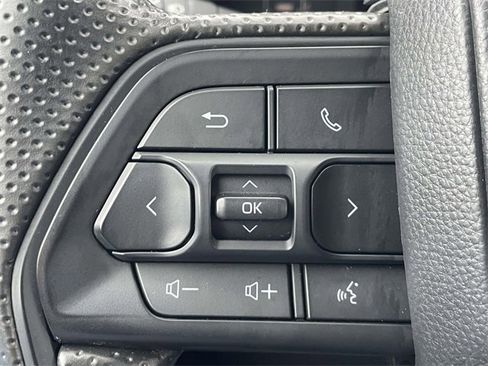 Used 2025 Toyota Tacoma SR5 image 25