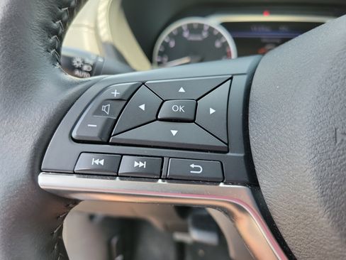 Used 2025 Nissan Sentra SV w/ All-Weather Package image 16