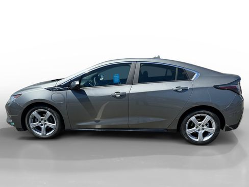 Used 2017 Chevrolet Volt LT w/ Comfort Package FWD image 2