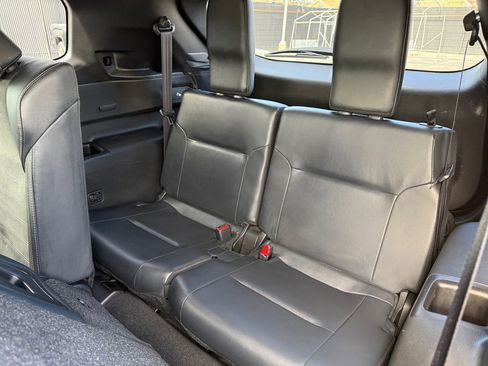 Used 2024 Mitsubishi Outlander SE image 29