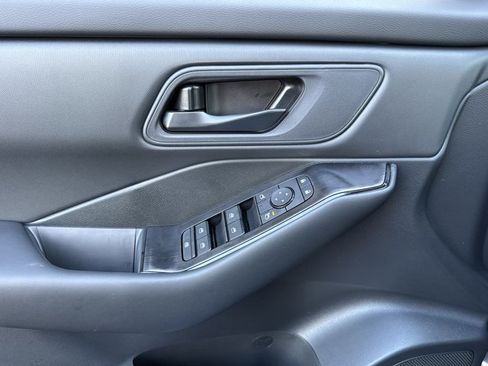 New 2026 Nissan Rogue S image 17