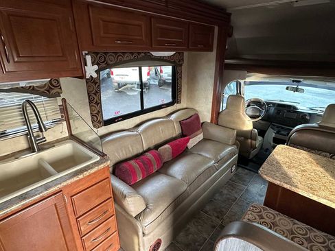 Used 2011 Ford E-450 and Econoline 450 Super Duty w/ Motorhome Prep Pkg image 17