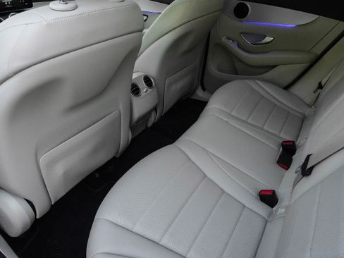 Used 2022 Mercedes-Benz GLC 300 image 31