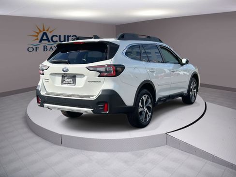 Used 2021 Subaru Outback Limited image 3