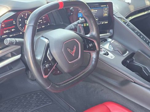 Used 2021 Chevrolet Corvette Stingray Coupe w/ Z51 Performance Package RWD image 9