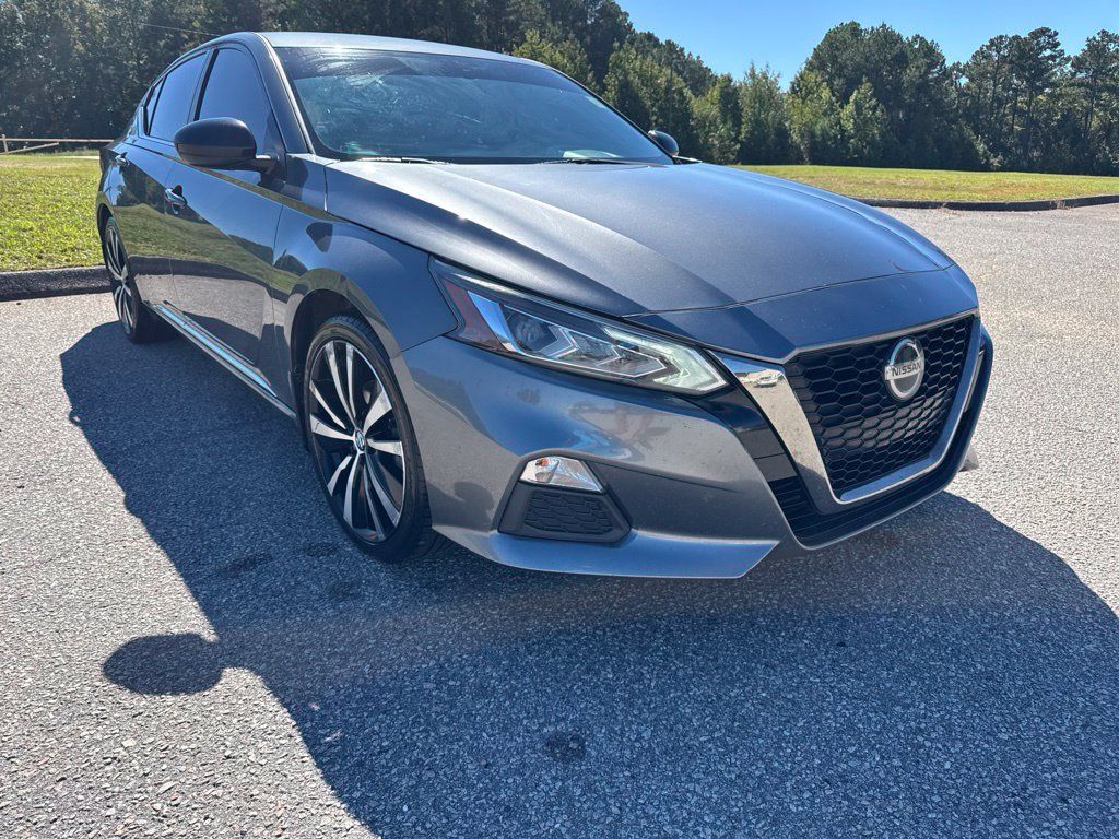 Used 2019 Nissan Altima 2.5 SR FWD image 4