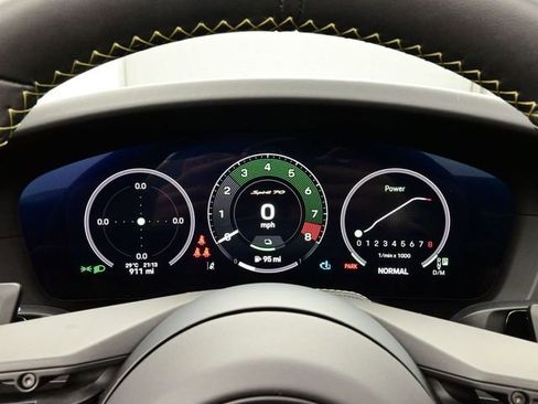 Certified 2026 Porsche 911 Carrera GTS image 9