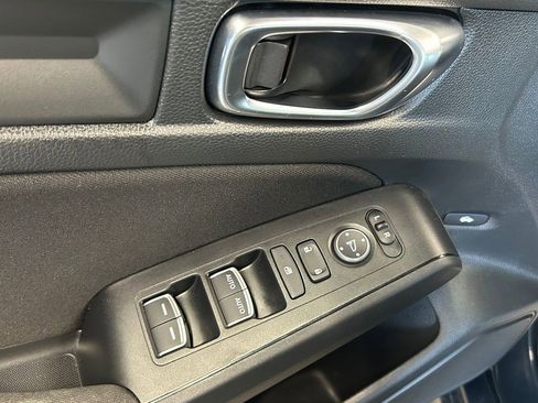 Certified 2025 Honda Civic Sport image 9